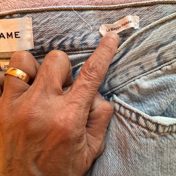 Frame Denim Light Wash Jeans - Picture 3 of 17